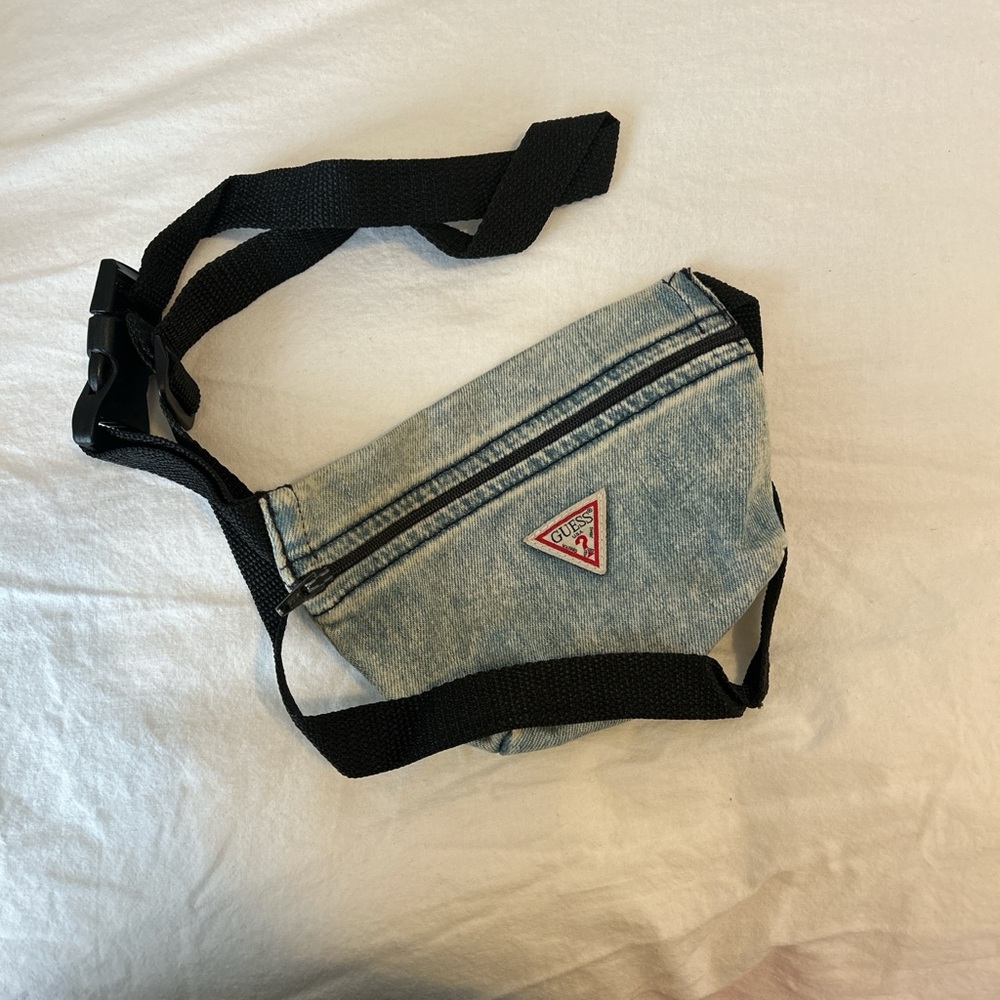 GUESS Fanny pack